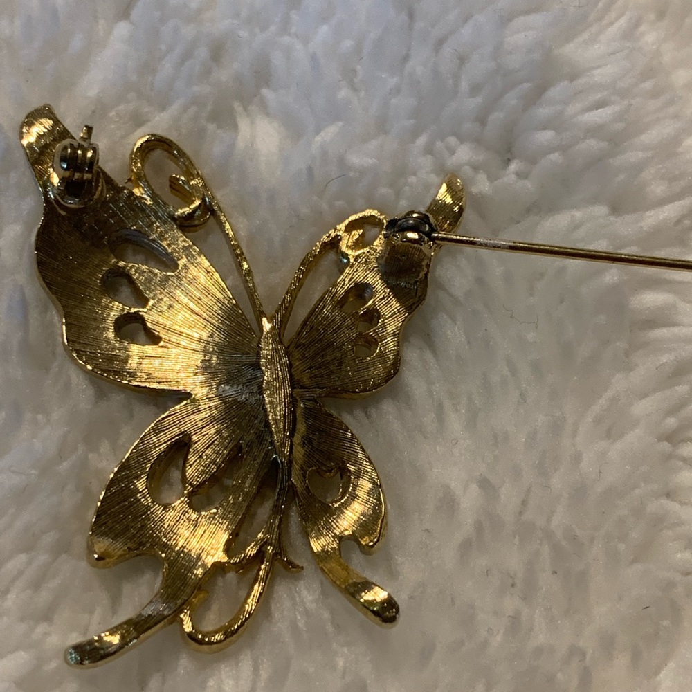 2 Vintage Butterfly pins brooches White Gold-tone - Picture 3 of 5